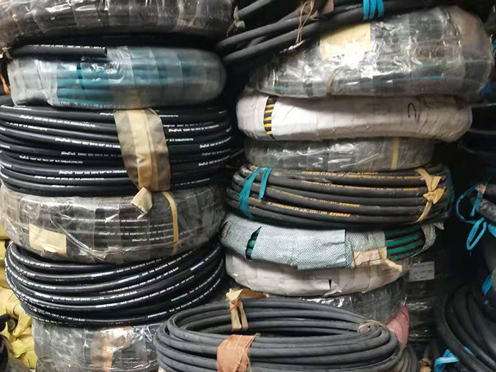 大量收購(gòu)廢舊膠管